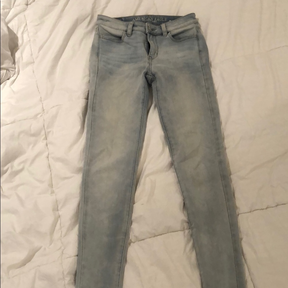 Light wash American Eagle jeans